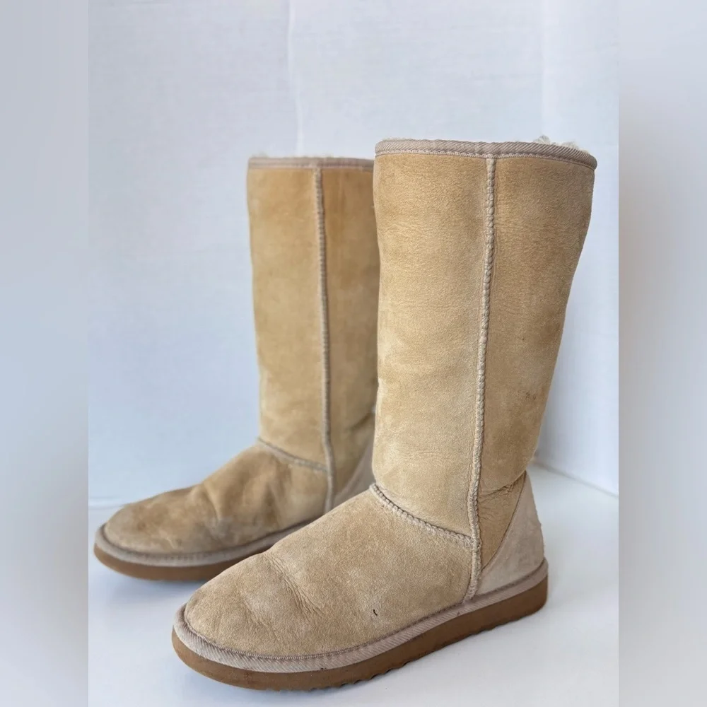 UGG 5815 Classic Tall Tan Suede Sheepskin Warm Winter Boots Women’s Size 7